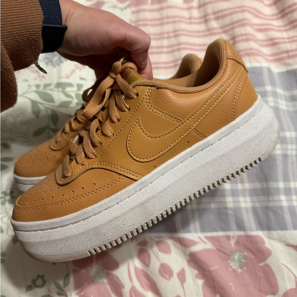 Nike Women's Tan Sneakers